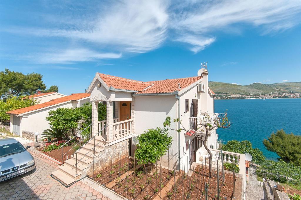 Apartments Natasa Trogir Exterior foto