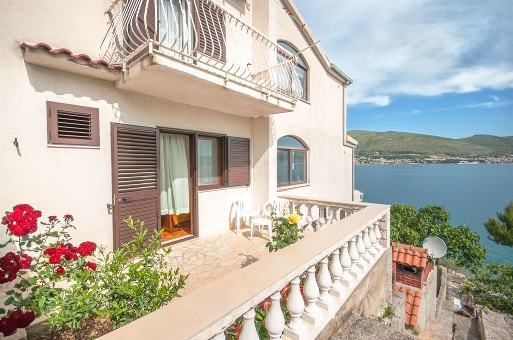 Apartments Natasa Trogir Exterior foto
